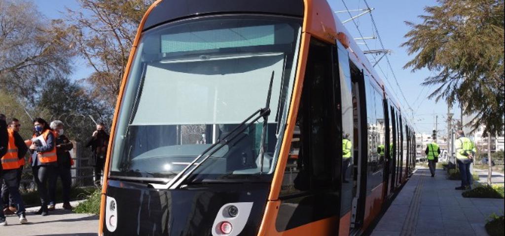 Την επόμενη εβδομάδα η εμπορική λειτουργία του τραμ προς Πειραιά  Την επόμενη εβδομάδα η εμπορική λειτουργία του τραμ προς Πειραιά